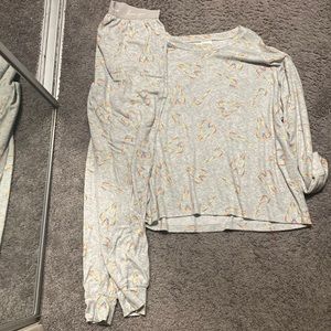 Victoria’s Secret lounge wear